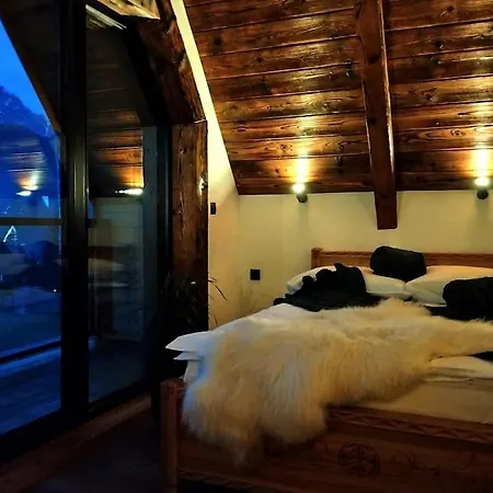 Holiday home Tatra Homes Z Jacuzzi